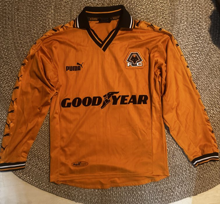 Оригинални ретро екипи