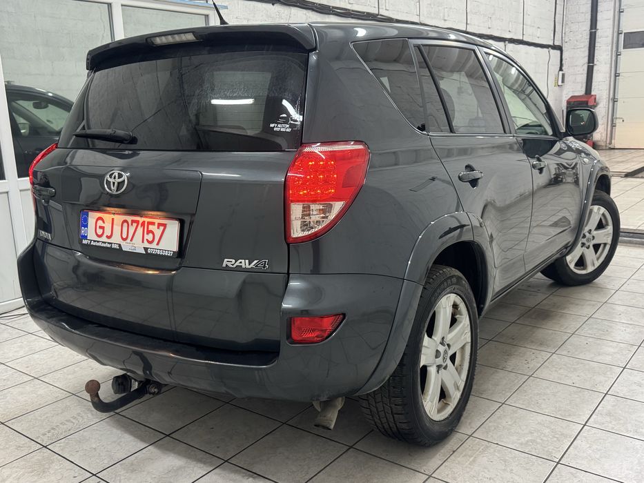 Toyota Rav 4 D-cat 4x4 (blocant buton) 177 hp