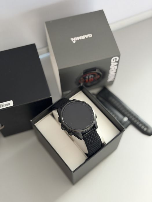 Продам Garmin Fenix 8 amoled 43mm