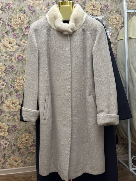 Пальто женскае Альпака!