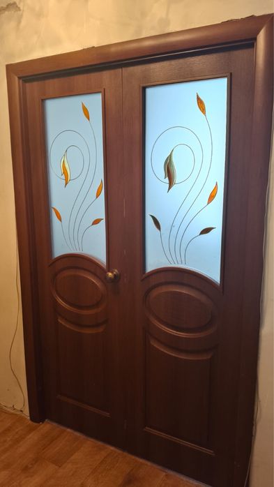 Продам межкомнатные двери