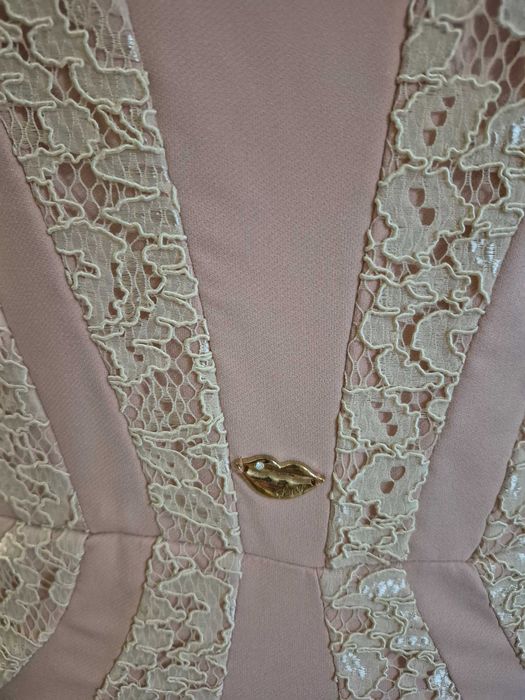 Елегантна дълга рокля на Lucy, часто нова