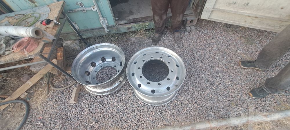 Алюминевые диски 22.5 даф .ман .мерседес .скания
