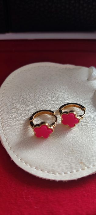 Четири модела нови обици