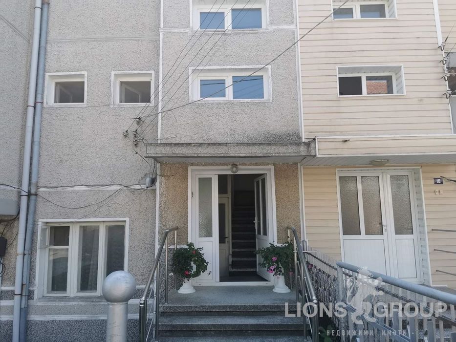 Продава се Етаж от къща в Варна, Виница - 220 кв.м за 526 €/кв.м - Снимка #2