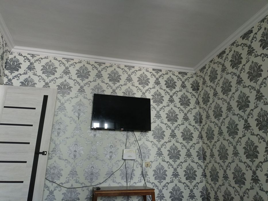 Телевизор сатылады,Телевизор продается,почти новыи.