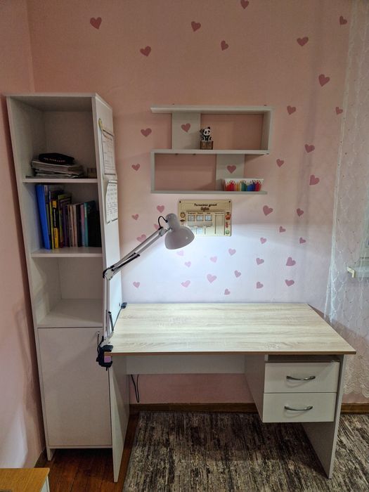 Стол письменный для школьника
