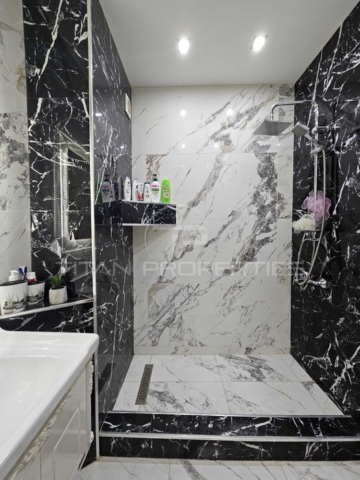 Продава се Тристаен апартамент в Асеновград - 70 кв.м за 1572 €/кв.м - Снимка #9