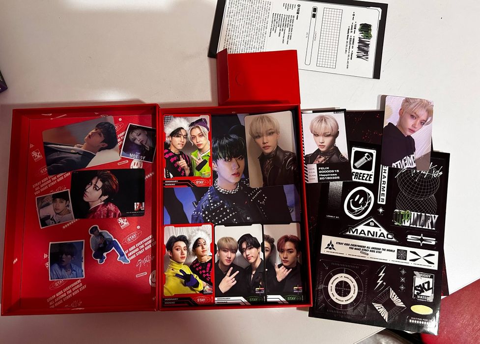 Альбомы Stray Kids Oddinary