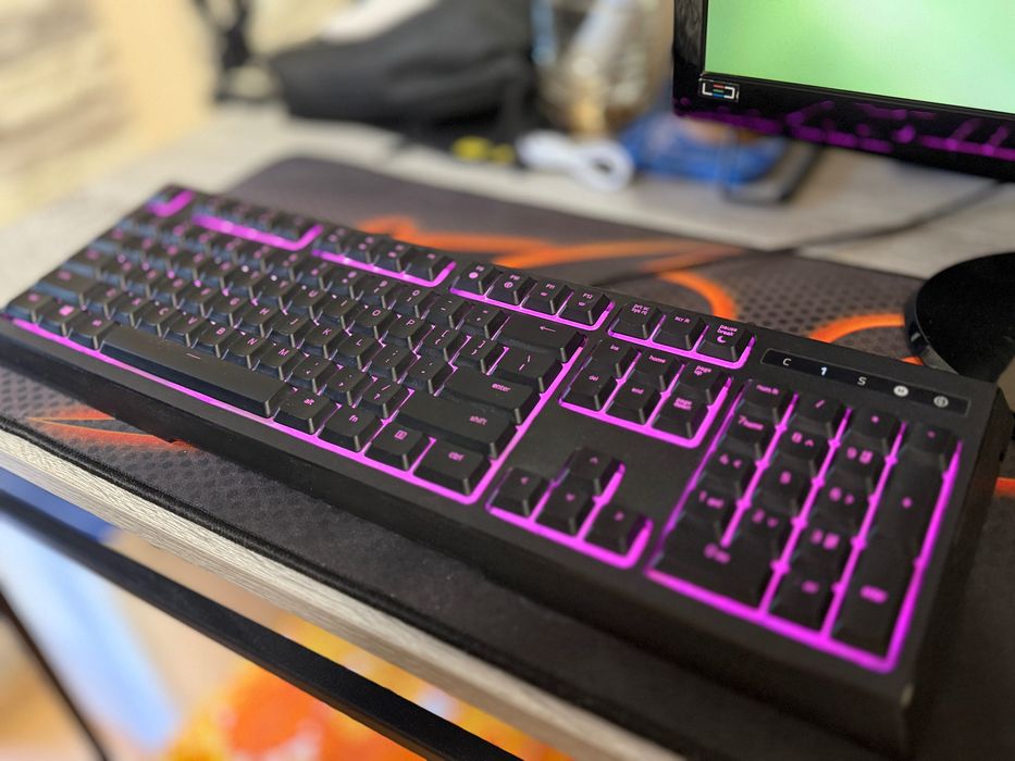 Клавиатура Razer Ornata Chroma
