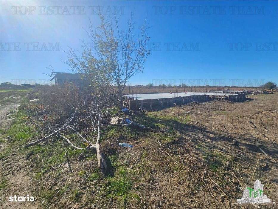 SUPER-PRET Teren 5000mp langa case in Sabareni