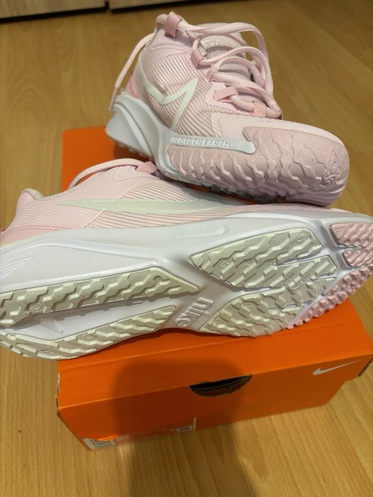 Нови маратонки Nike оригинални