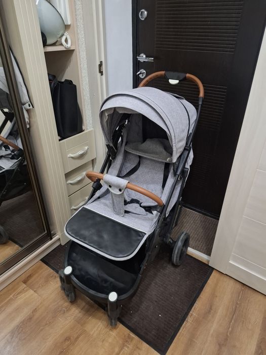 Коляска в отличном состоянии