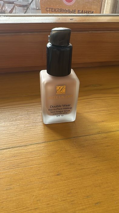 Estée Lauder тональный крем, 1n2