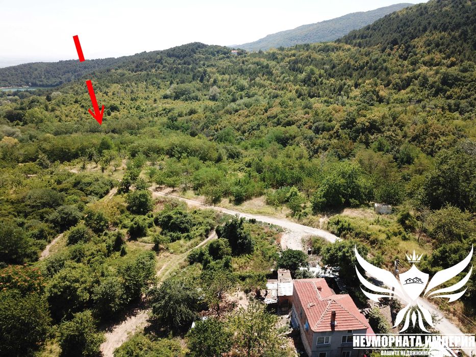 Продавам парцел/земя с площ от 1111кв.м. в село Руен общ.Куклен