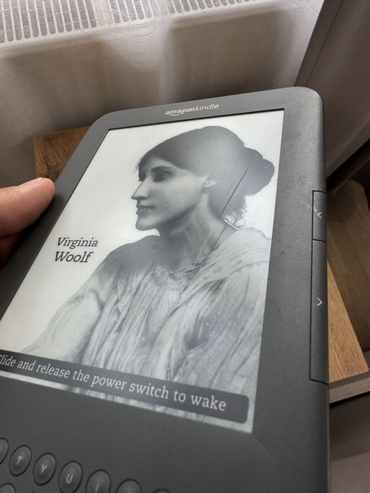 Amazon Kindle 3 Wi-Fi / E-Book/ E-Reader