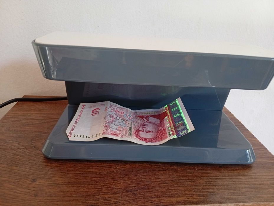 Детектор за банкноти