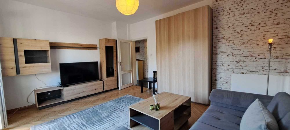 Дава се под наем Двустаен апартамент в София, Лозенец - 81 кв.м за 720 € - Снимка #2