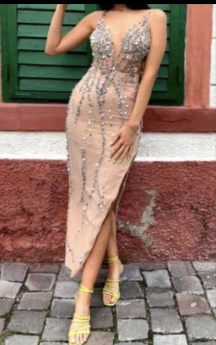 Rochie bijuterie / deosebita