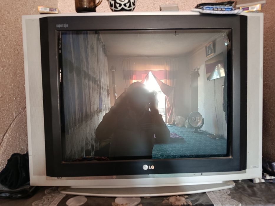 LG Telvizor diaganal 70