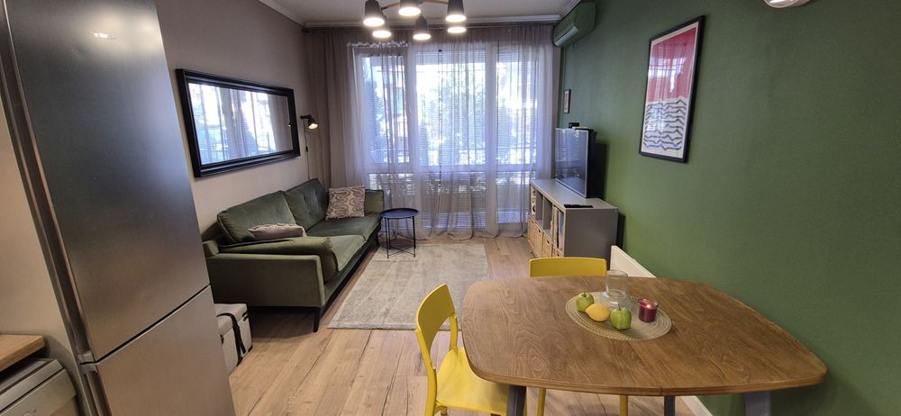 Тристаен апартамент 150 м от плажа.