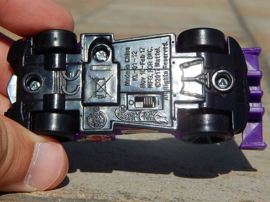 Jucarie masina curse Hot Wheels Burger King 2017