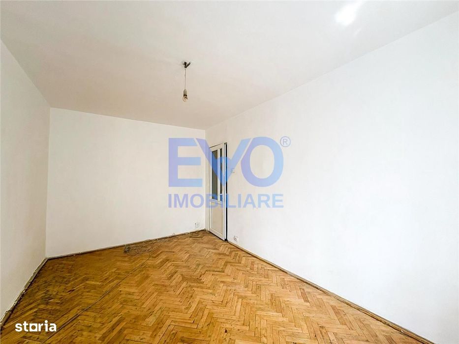 Apartament De Vanzare Cu 2 Camere, Etajul 2 Din 4, Alexandru Cel Bun