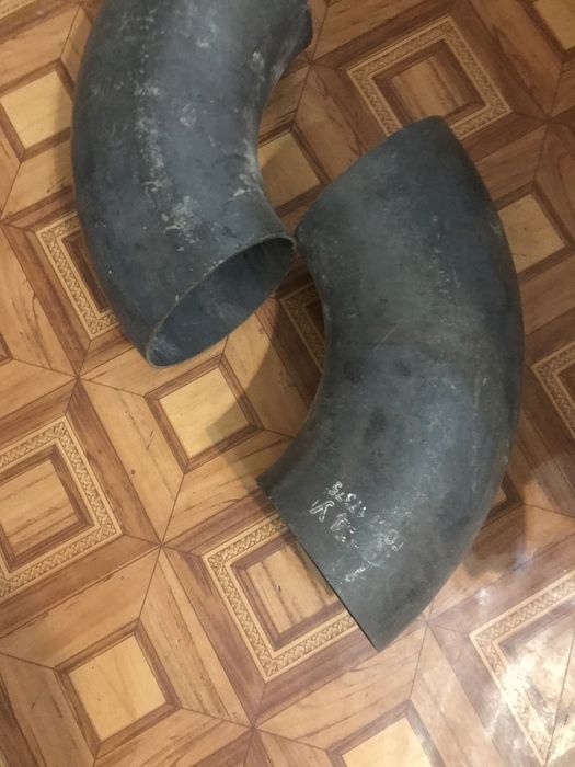 Отвод металический