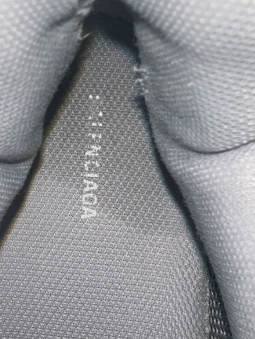 Balenciaga Triple S adidași