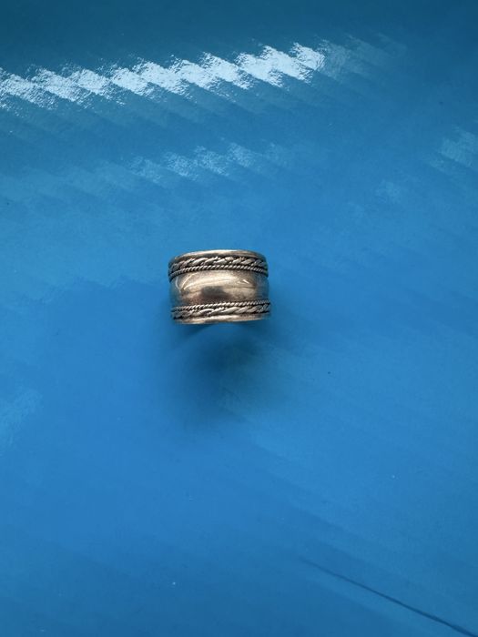 Продаю кольца серебряные