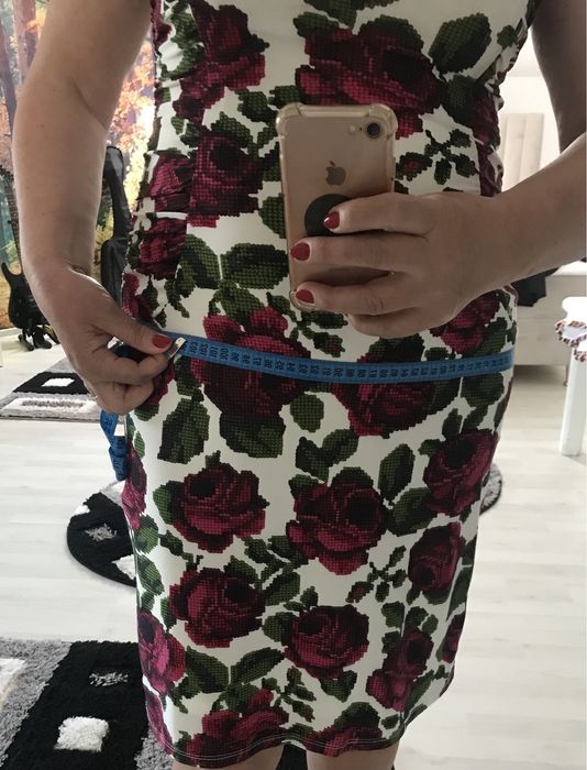 Rochie cu model floral