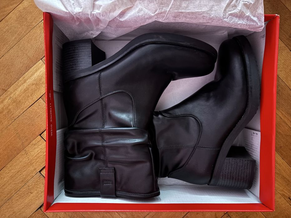 Дамски боти от еко кожа