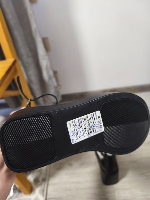 Продавам сандали от естествена кожа