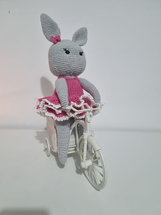 Jucarii crosetate manual