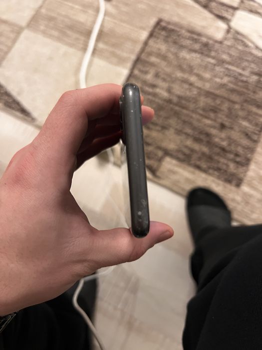 Vand iPhone 11 128 GB Cititi Anuntul