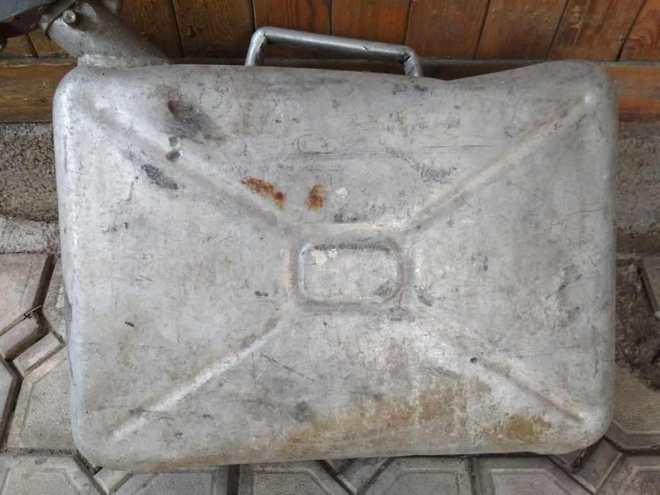 Канистра алюминиевая 20 л