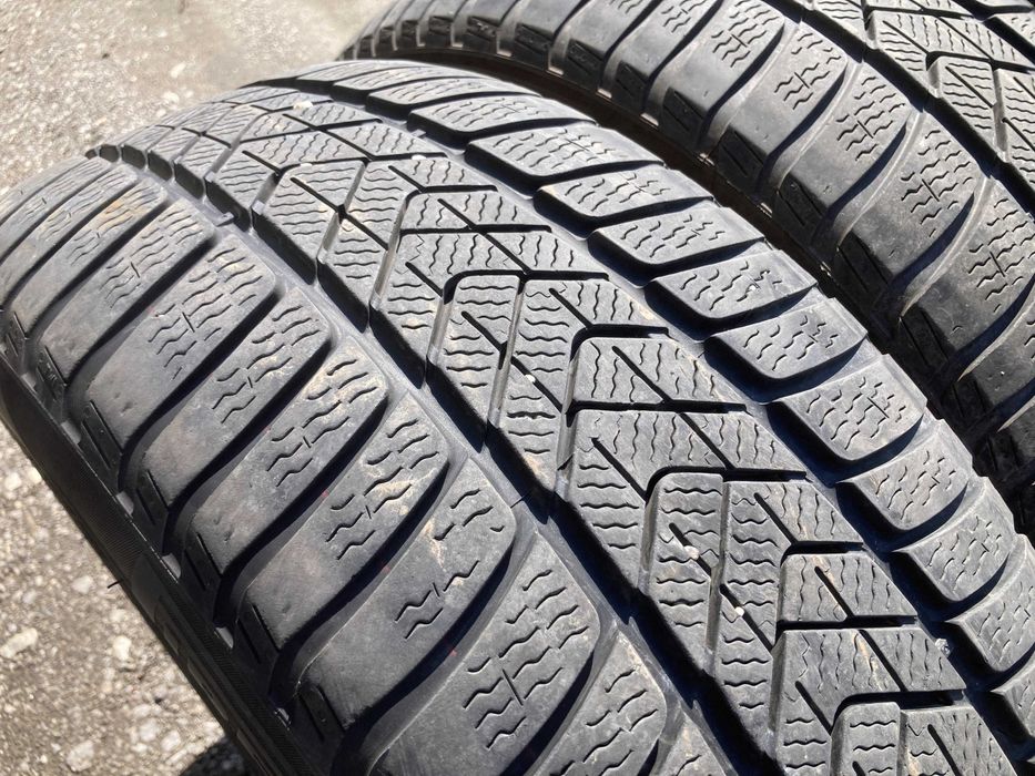 Всесезонни гуми 245 45 18 Pirelli dot 20