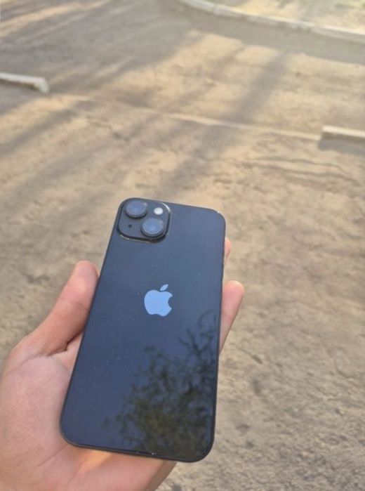 Apple 14 128/78 без ремонта.