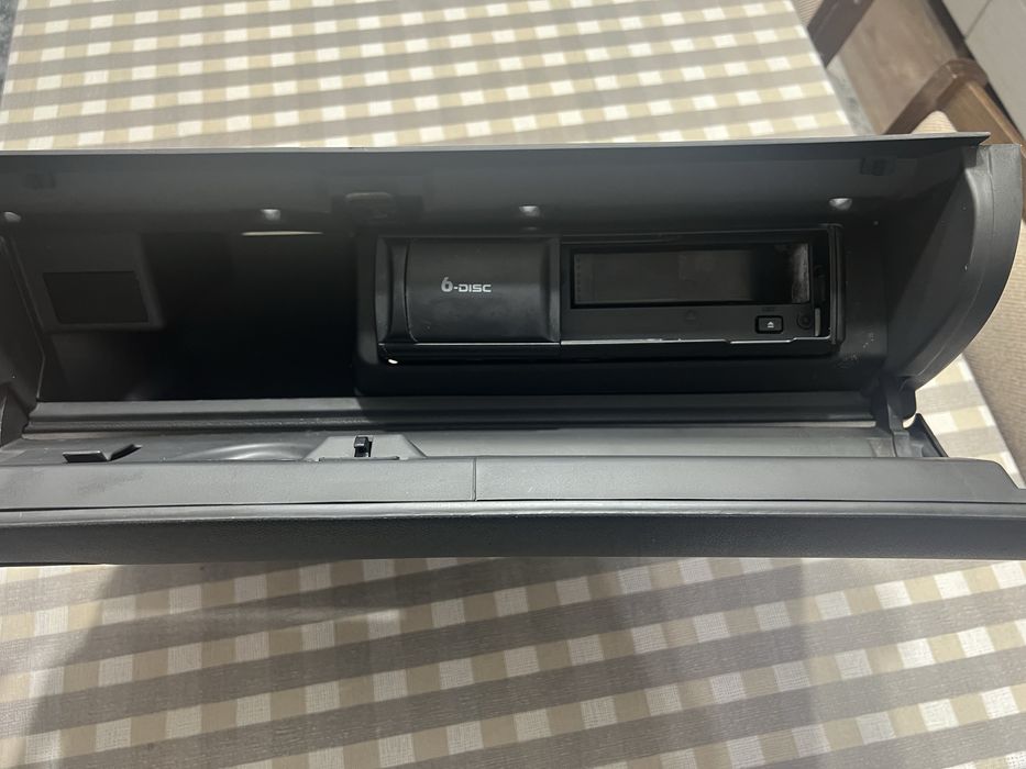 Продавам жапка за seat leon 2002