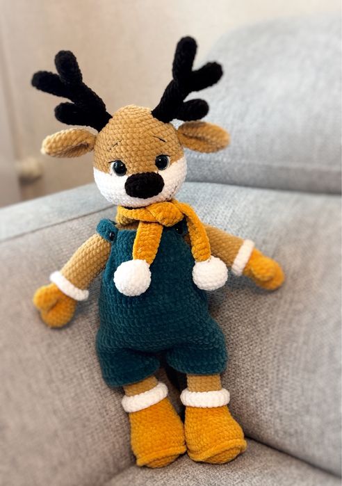 Вязаный олененок. Ручная работа. Отличный подарок детям и взрослым