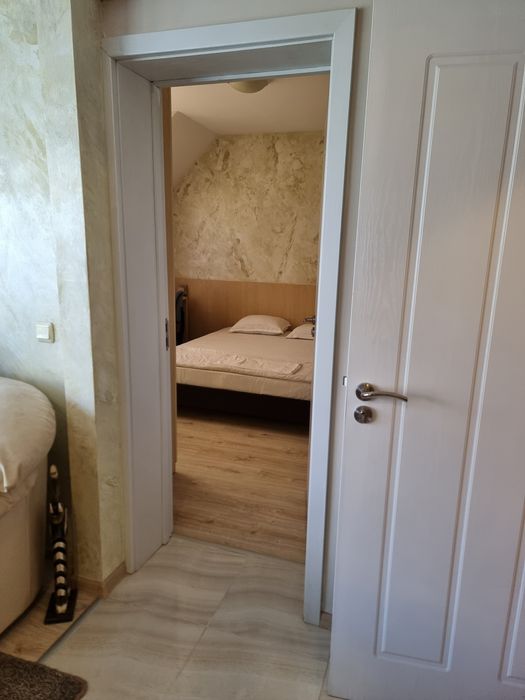 Продава се Тристаен апартамент в Варна, ХЕИ - 68 кв.м за 9 €/кв.м - Снимка #2