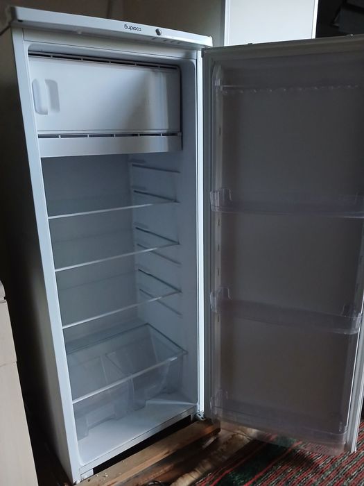 Продаю холодильник