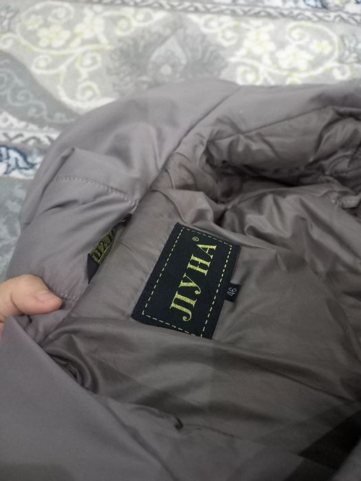 Куртка сатылады таза Луна фирма туенинг жуни иши