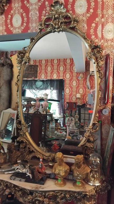 Тоалетка с огледало - мрамор и кристал