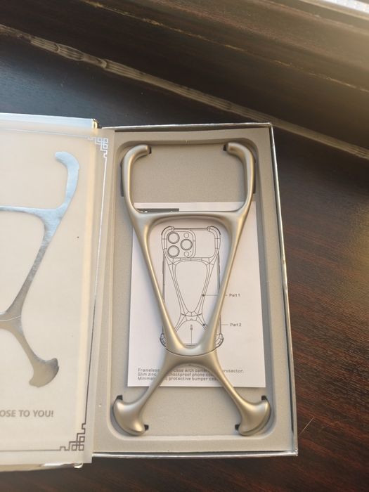 Титановый рамка, чехол Iphone 16 pro max