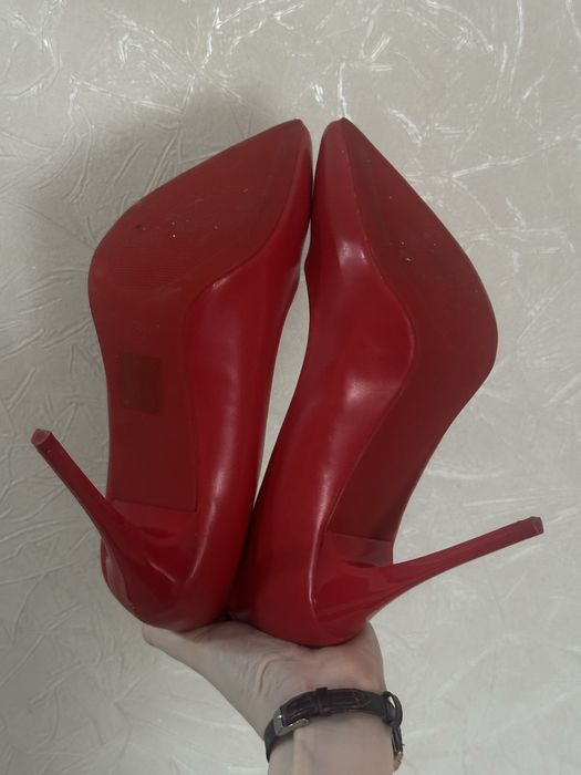 Туфли красные
