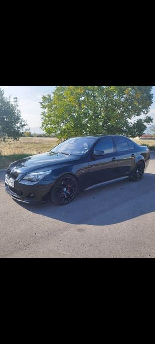 Продавам БМВ 550и Е60