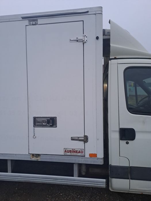 Iveco 35 două compartimente