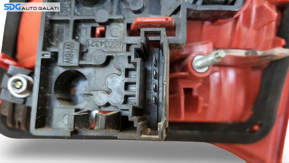 Stop Tripla Lampa Stanga de pe Haion Portbagaj Audi A6 C6 Break Avant 2004 - 2008 Cod 89034310 [A0151]