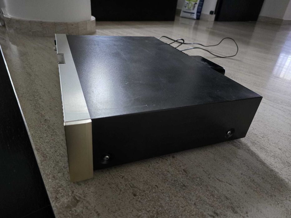 CD Player Luxman D-03 – Defect, pentru piese / reparatie